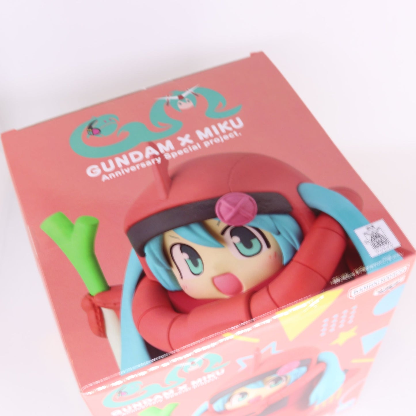 Hatsune Miku - Vocaloid x Gundam 45th Anniversary Char's Zaku Costume Figur