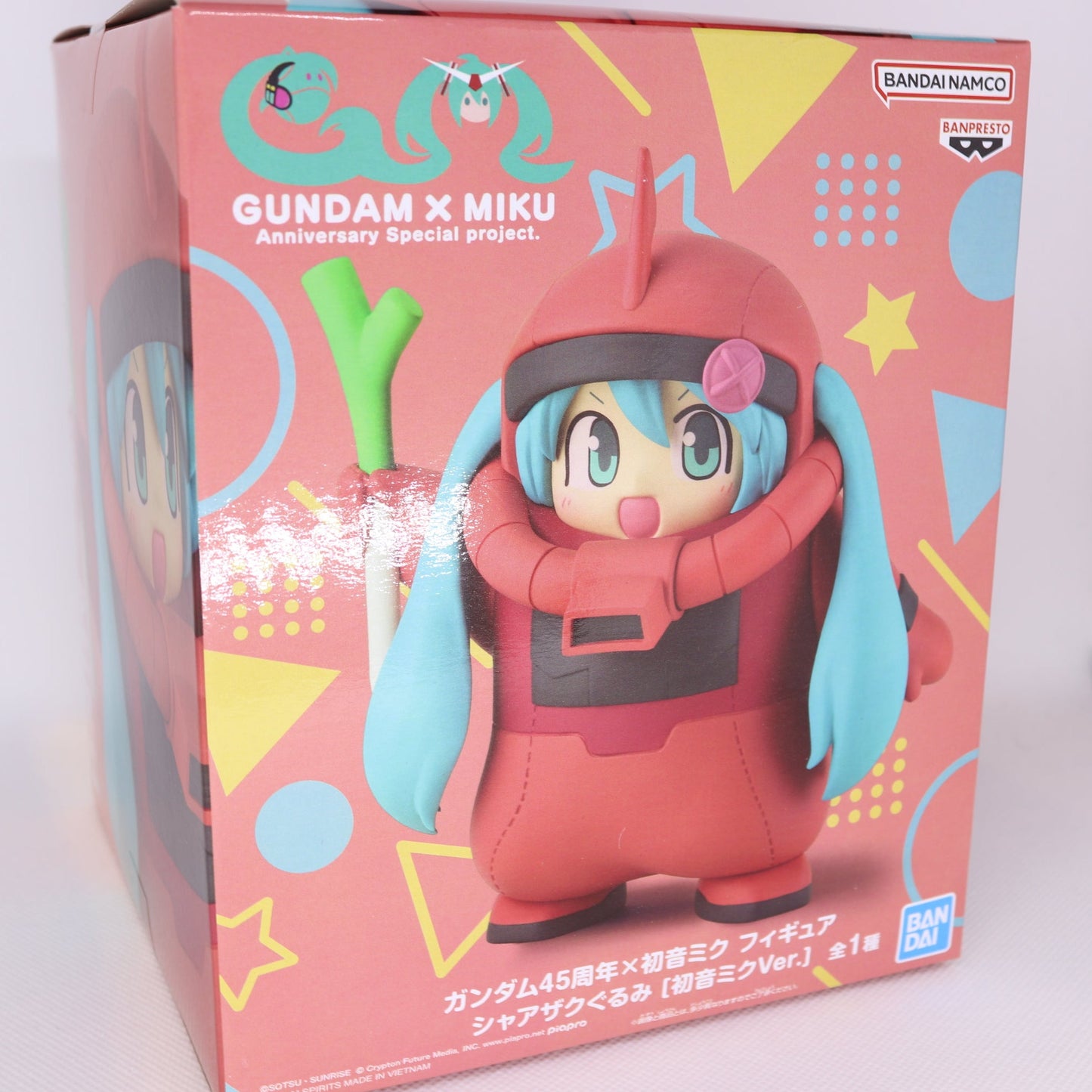 Hatsune Miku - Vocaloid x Gundam 45th Anniversary Char's Zaku Costume Figur